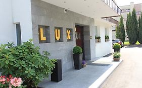 โรงแรมลุกซ์ บิสซิเนสโฮเทล